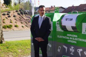 Nova možnost oddaje starih malih aparatov in odpadnih baterij5